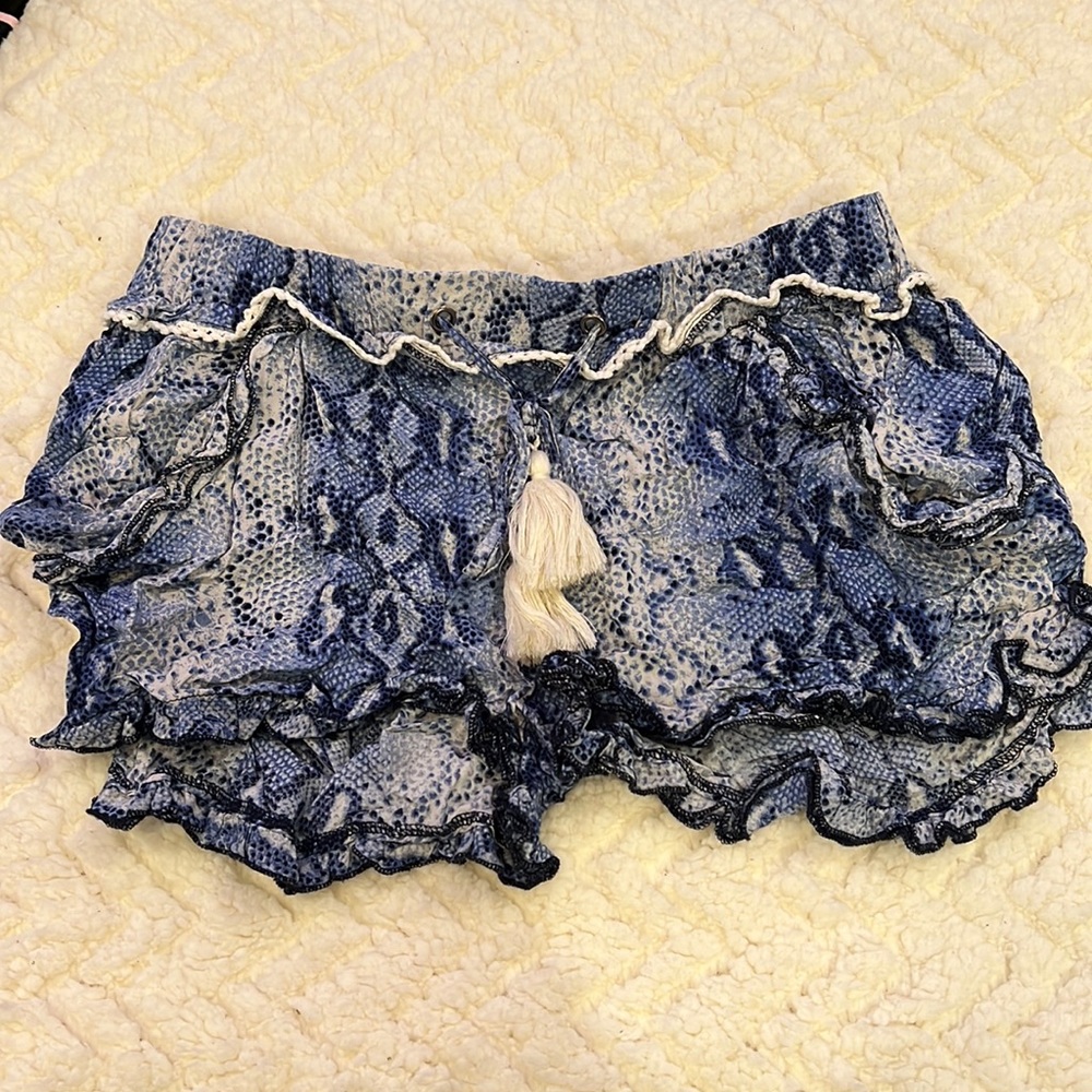 Pretty blue shorts